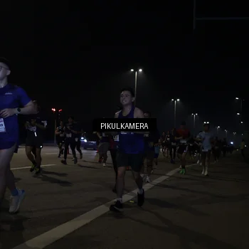 Runner Photo 7512665
