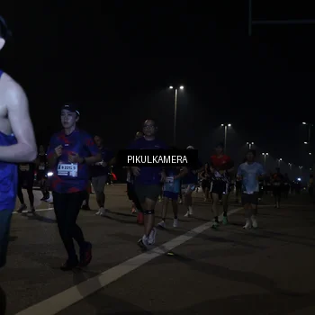 Runner Photo 7512678