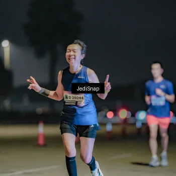 Runner Photo 7512680