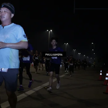 Runner Photo 7512692