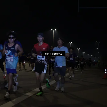Runner Photo 7512694