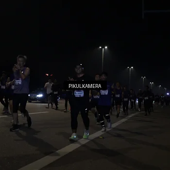 Runner Photo 7512710