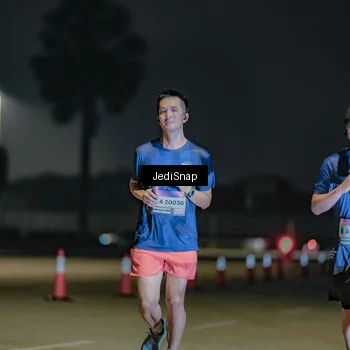 Runner Photo 7512715