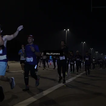 Runner Photo 7512727