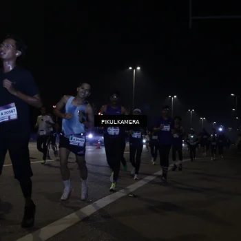 Runner Photo 7512736