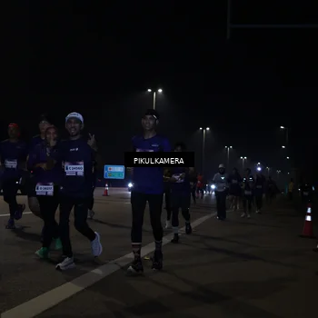 Runner Photo 7512745