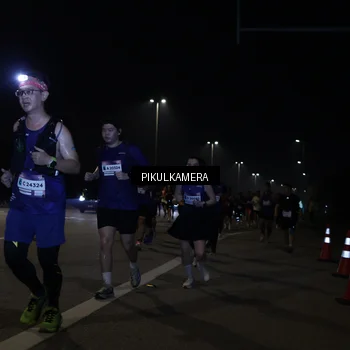 Runner Photo 7512773