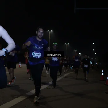 Runner Photo 7512785