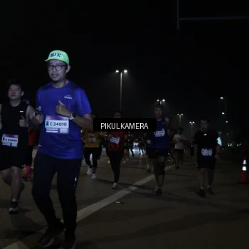 Runner Photo 7512801