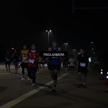 Runner Photo 7512810