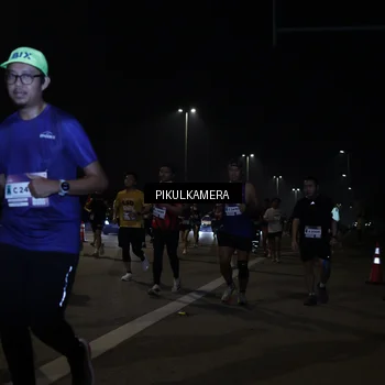 Runner Photo 7512812