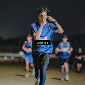 Runner Photo 7512814