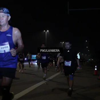Runner Photo 7512816