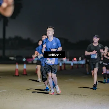 Runner Photo 7512819