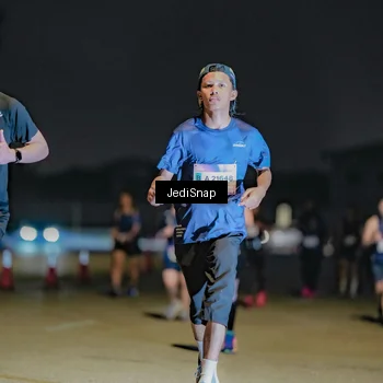 Runner Photo 7512841