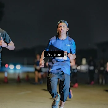 Runner Photo 7512843