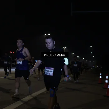 Runner Photo 7512846
