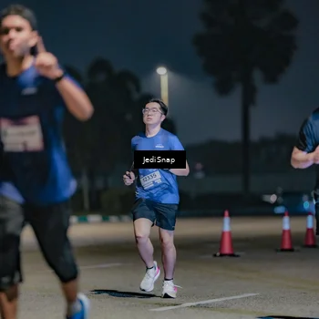 Runner Photo 7512858