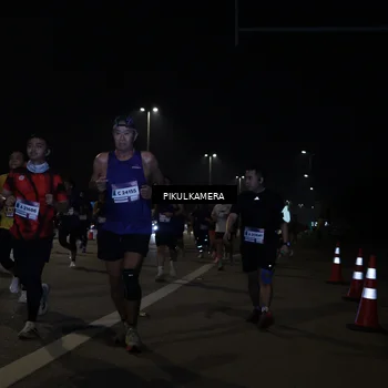 Runner Photo 7512860