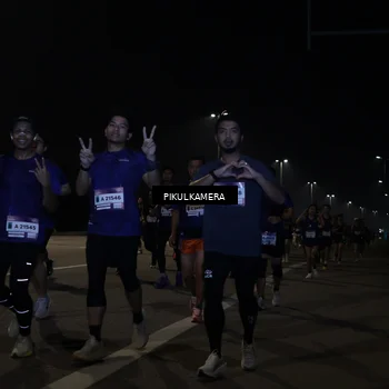 Runner Photo 7512861