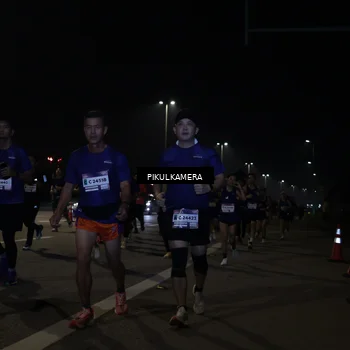 Runner Photo 7512864