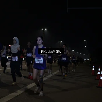 Runner Photo 7512880