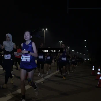 Runner Photo 7512888