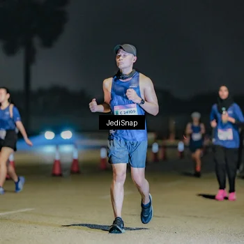 Runner Photo 7512904
