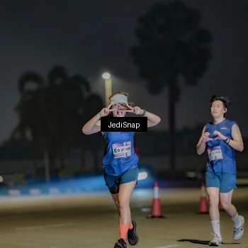 Runner Photo 7512944