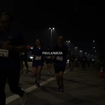 Runner Photo 7512945