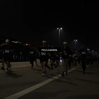 Runner Photo 7512957