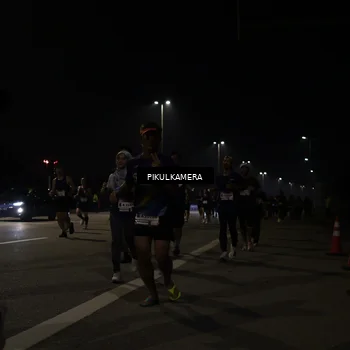 Runner Photo 7512972