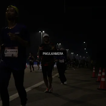 Runner Photo 7512983