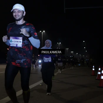 Runner Photo 7512992