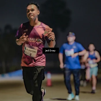Runner Photo 7512996