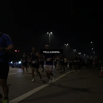 Runner Photo 7512998
