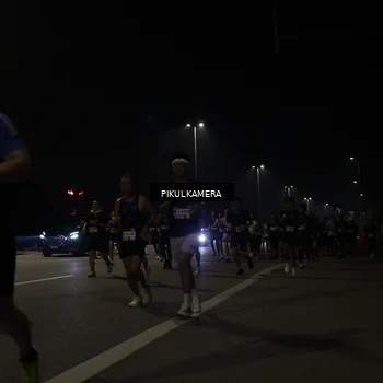 Runner Photo 7513002