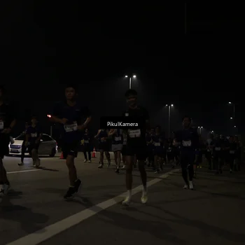 Runner Photo 7513010