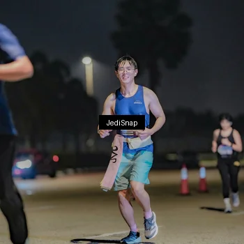 Runner Photo 7513011
