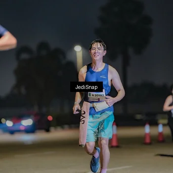 Runner Photo 7513014