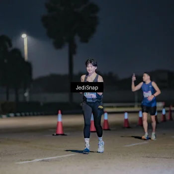Runner Photo 7513023