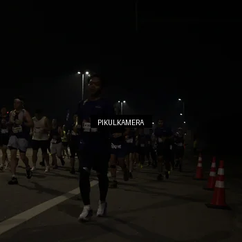Runner Photo 7513028