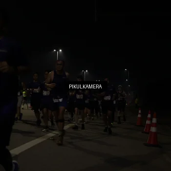 Runner Photo 7513030