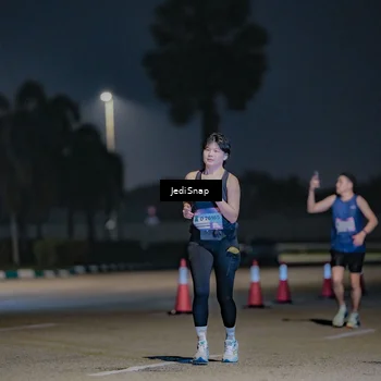 Runner Photo 7513032