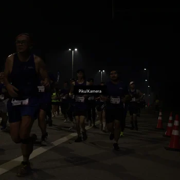 Runner Photo 7513037