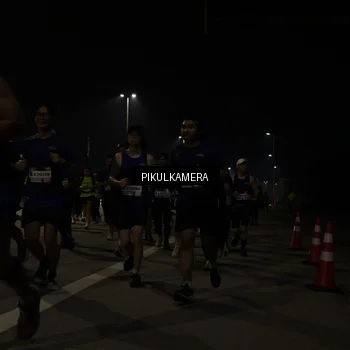 Runner Photo 7513043