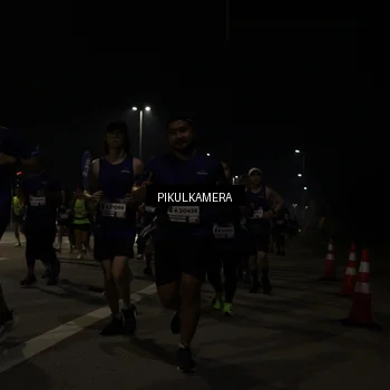 Runner Photo 7513045