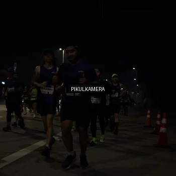 Runner Photo 7513046