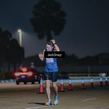 Runner Photo 7513050