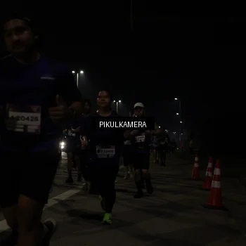 Runner Photo 7513052